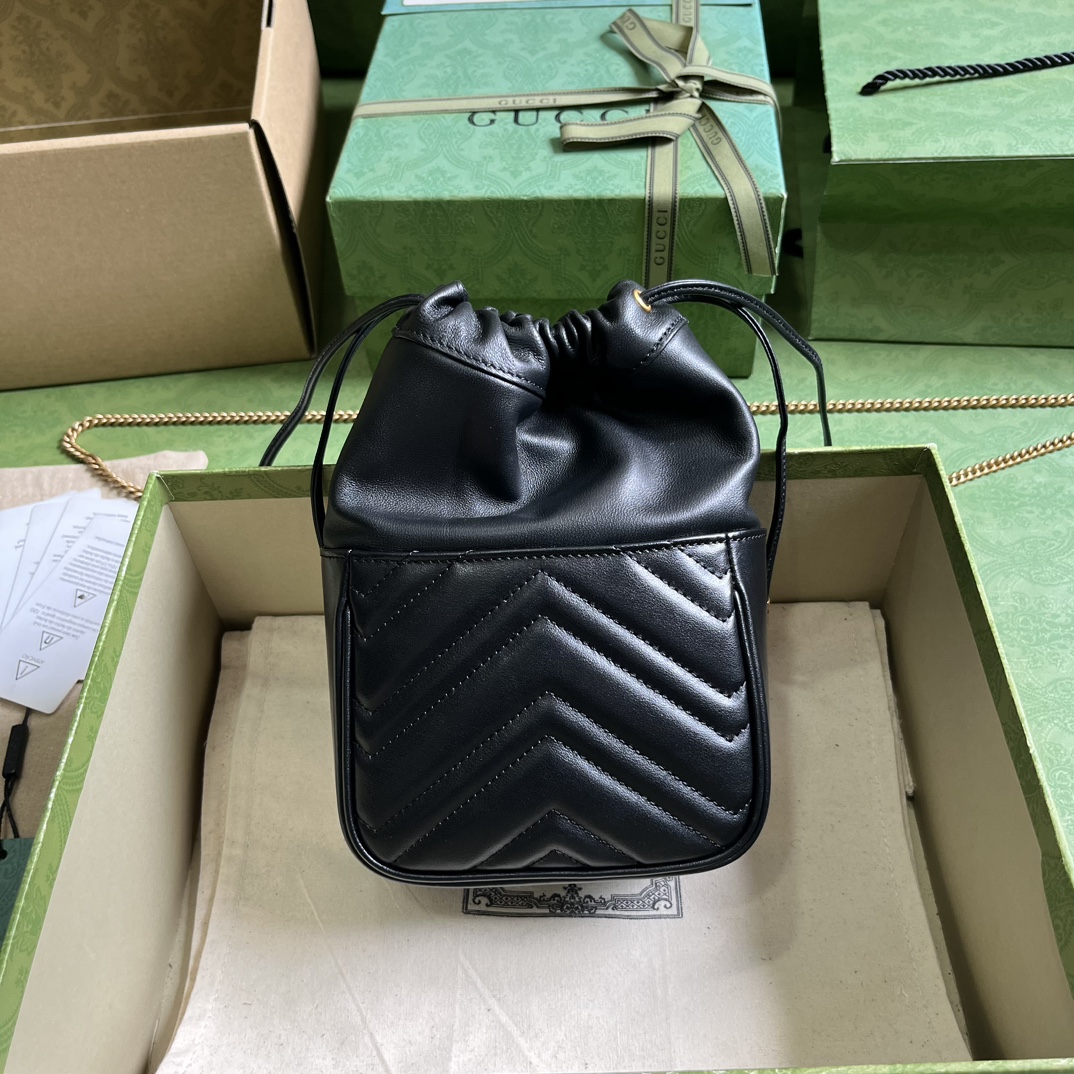 G*u*i gg marmont mini bucket bag