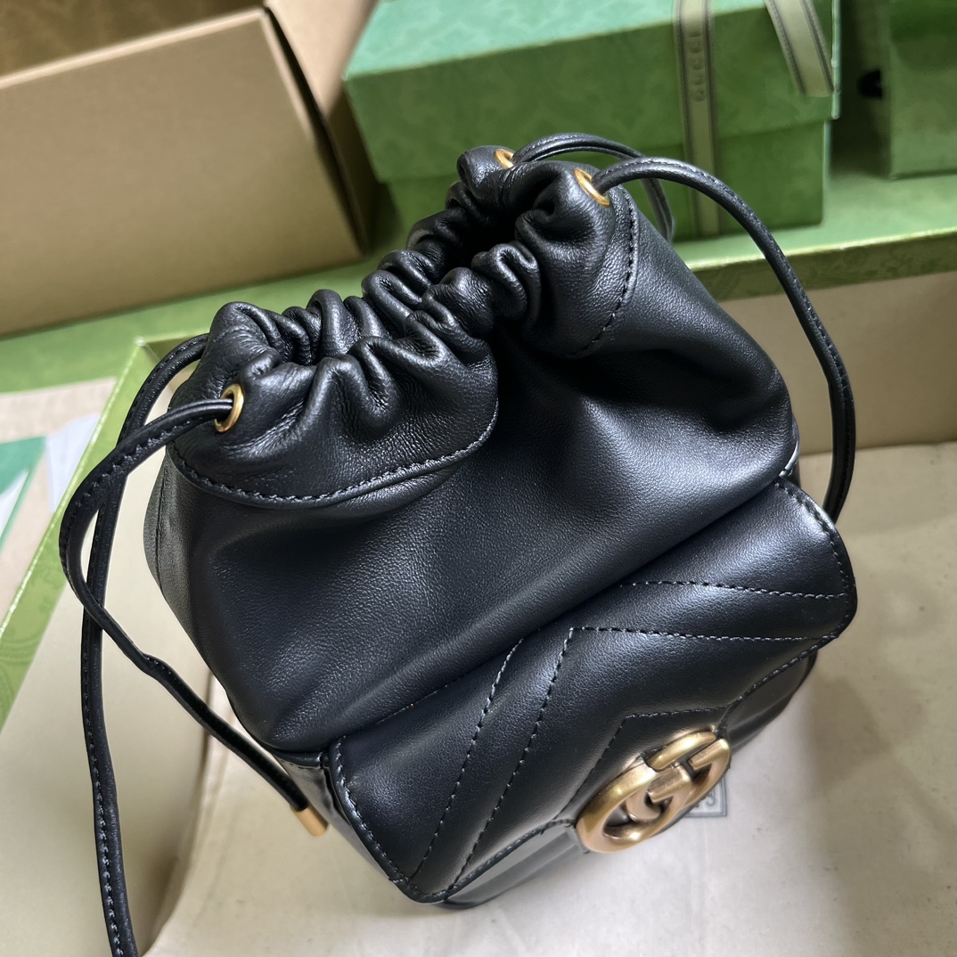 G*u*i gg marmont mini bucket bag