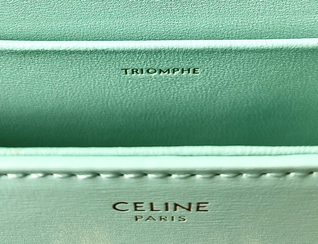 Ce**e triomphe shoulder bag