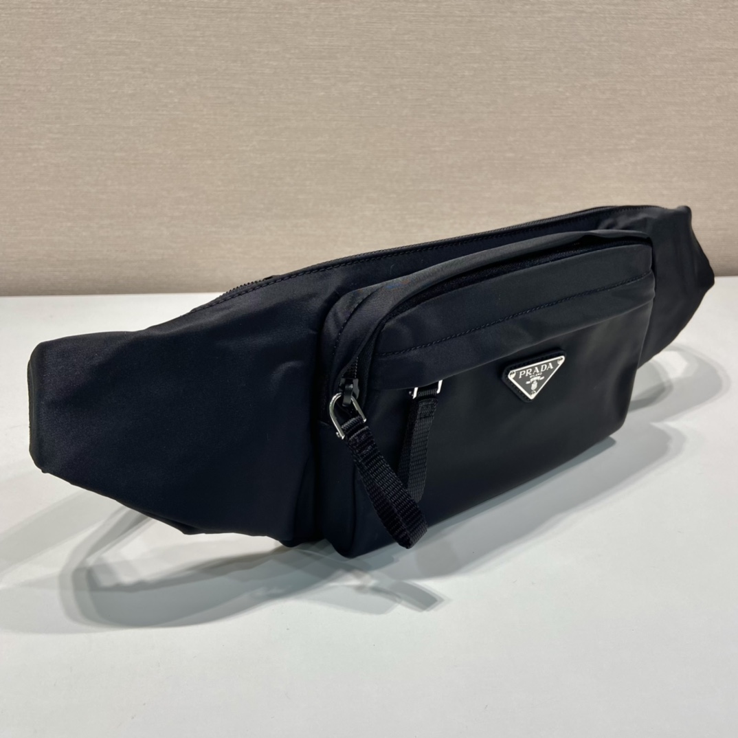 Pra*a men waist bag