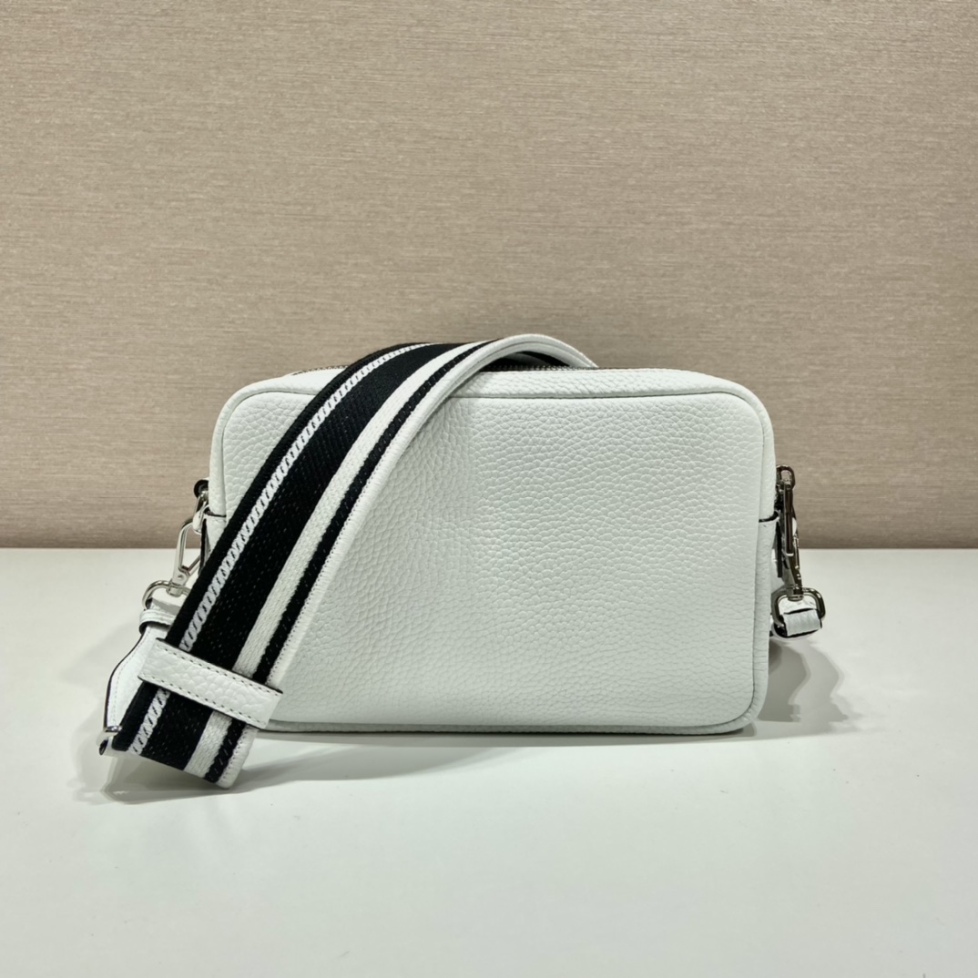 Pra*a shoulder bag