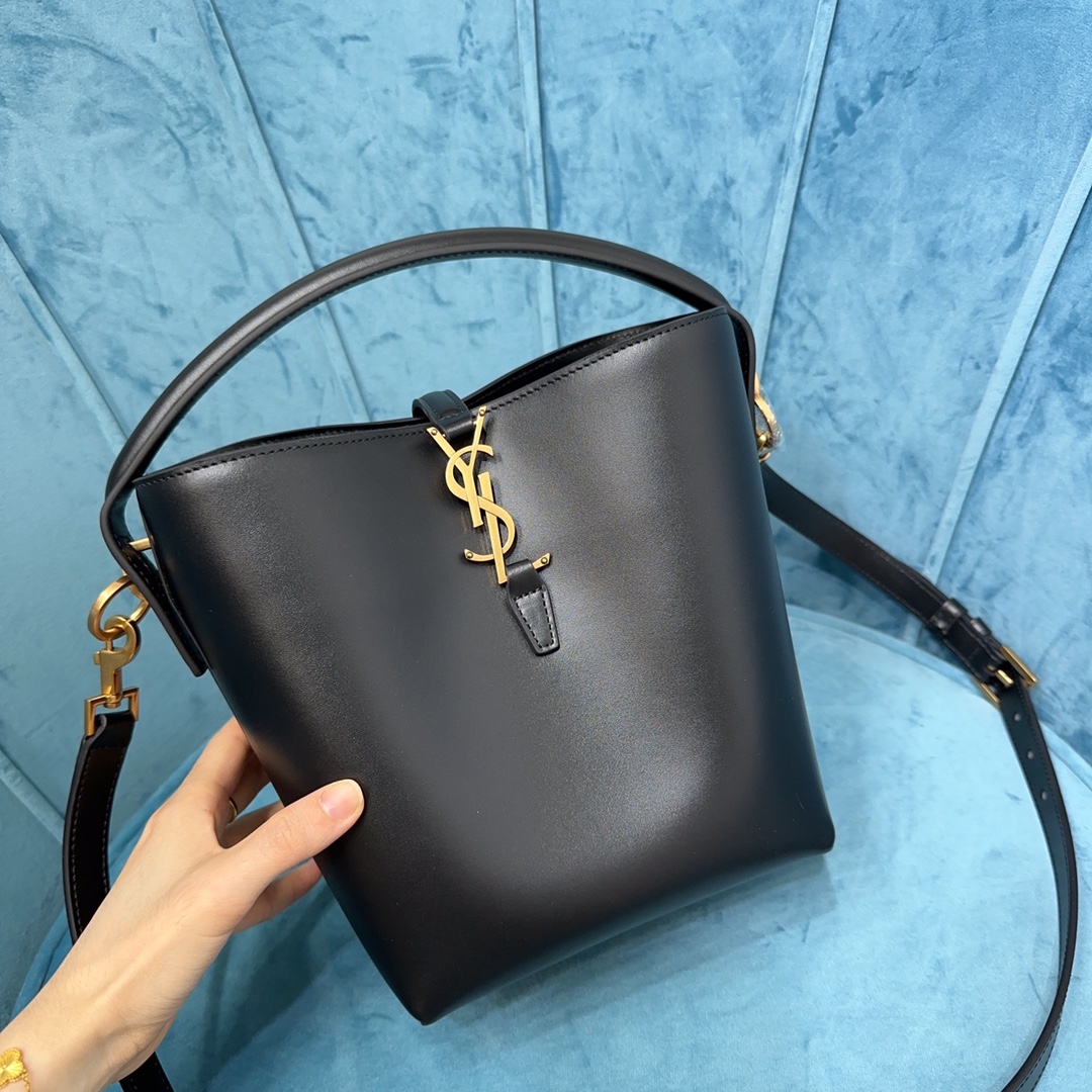 YSL LE 37 SMALL IN SHINY LEATHER