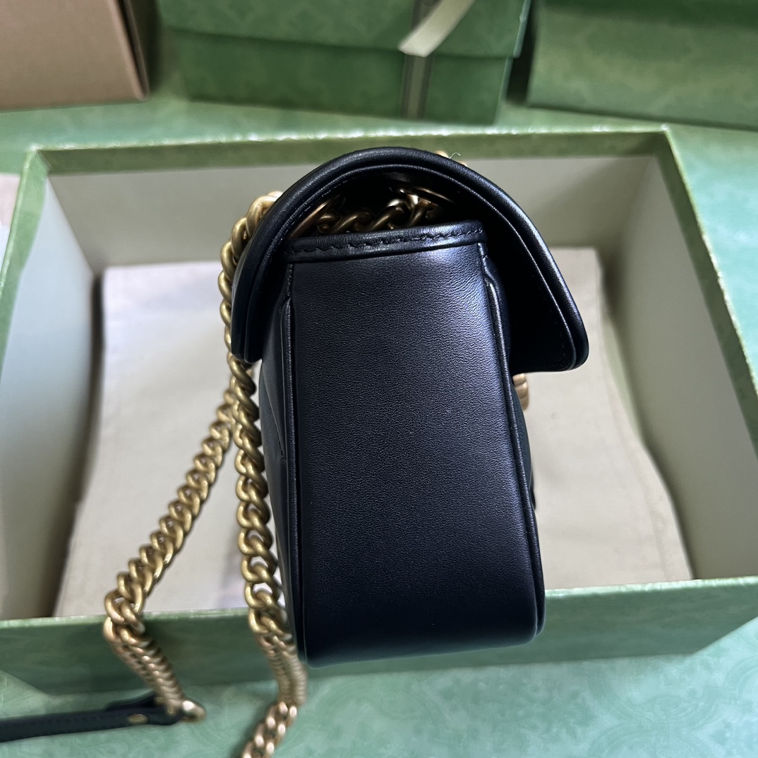 G*u*i gg marmont mini shoulder bag